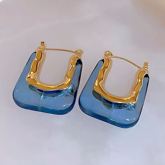NIB blue glass gold tone square drop earrings pierced ears bar hinged back hook - Picture 2 of 7
